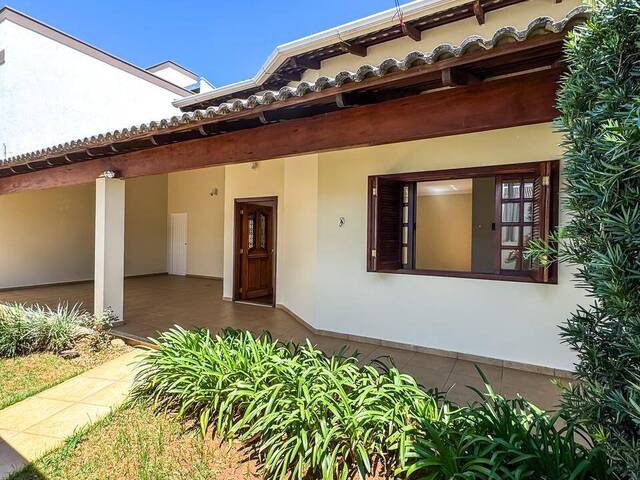 Casa para Venda em Araxá - 1