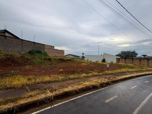 Área para Venda em Araxá - 3