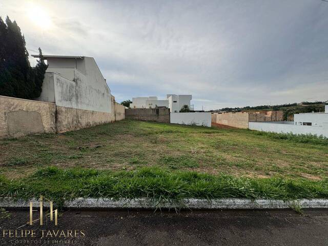 Área para Venda em Araxá - 2