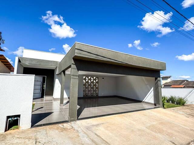 #173 - Casa para Venda em Araxá - MG - 2
