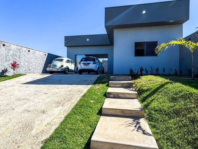 #174 - Casa para Venda em Araxá - MG - 2