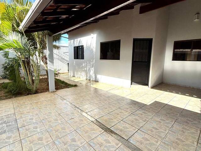 #176 - Casa para Venda em Araxá - MG - 1